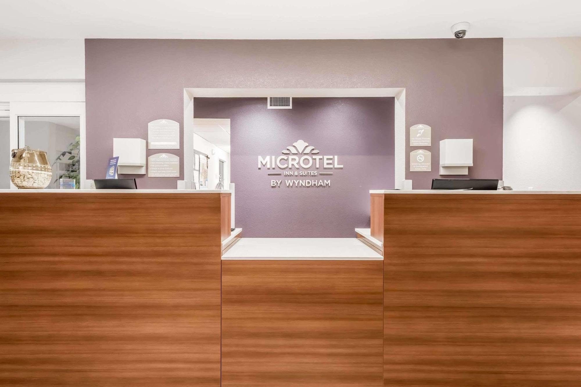 Microtel Inn & Suites By Wyndham Суитуотер Экстерьер фото